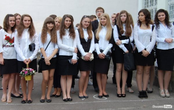 У Луцьку – останній дзвінок для 11-х класів