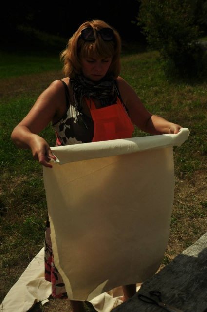 Лучанка влаштувала етно-показ одягу під Києвом. ФОТО. ВІДЕО