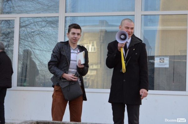 Автомайдан навідався до волинських нардепів. ФОТО. ВІДЕО