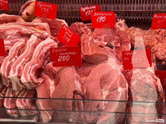 Які ціни на м’ясні делікатеси у Луцьку перед Великоднем?