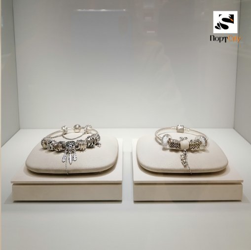 У «ПортCity» відкрився оновлений магазин «Pandora»*