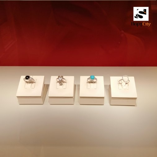 У «ПортCity» відкрився оновлений магазин «Pandora»*