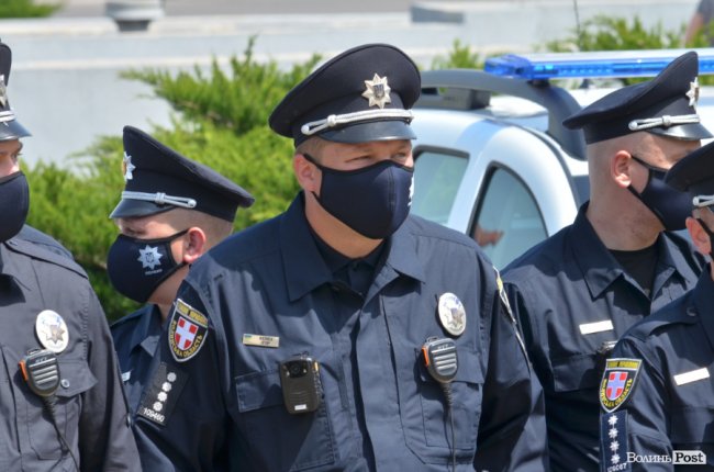 Волинські «шерифи» отримали 25 службових позашляховиків. ФОТО