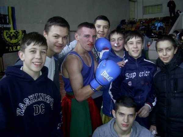 Спортивний Луцьк: бойовий гопак