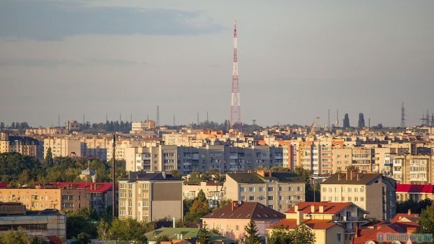 Луцьк прекрасний: дивовижні фото із дахів будинків