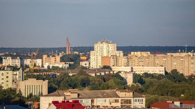Луцьк прекрасний: дивовижні фото із дахів будинків