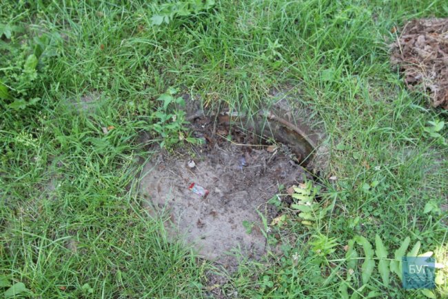 У Володимирі поблизу зупинки – небезпечний люк