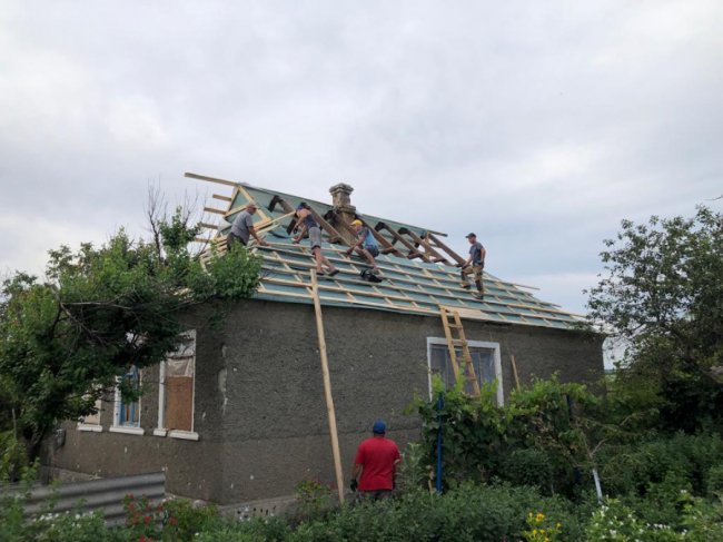Волиняни відбудовують село на Херсонщині: показали результати за місяць роботи. ФОТО