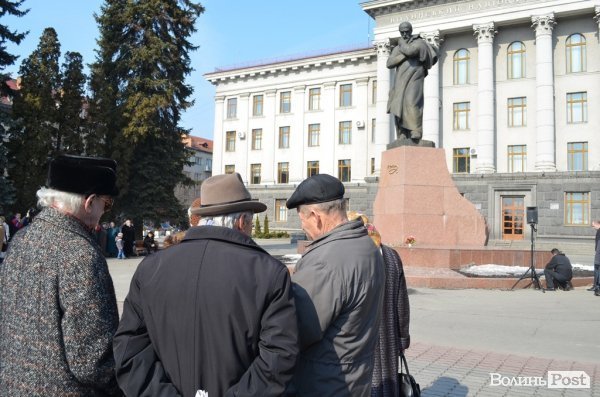У Луцьку Шевченка вшанували спільним виконанням «Заповіту»