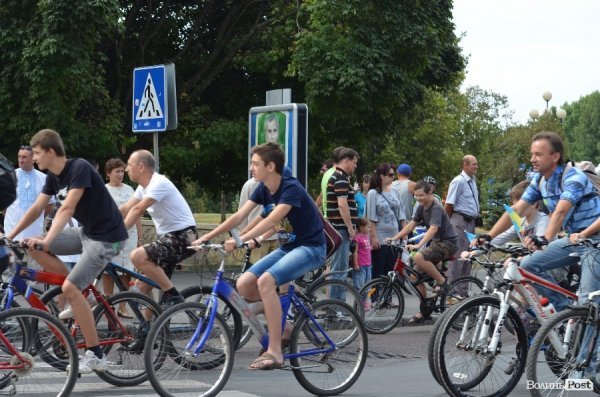 У Луцьку відбувся патріотичний велопробіг. ФОТО