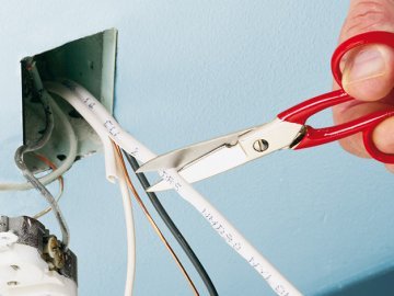 У місті на Волині вкрали десятки метрів телефонного кабелю