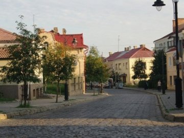 Водіїв попереджають: у Старому місті тимчасово обмежать рух транспорту