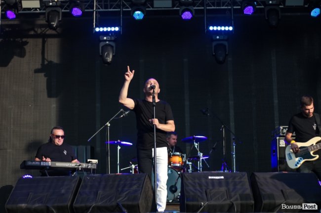 «Шикидим», лірика і вибуховий «O.Torvald»: перший день «Бандерштату». ФОТО
