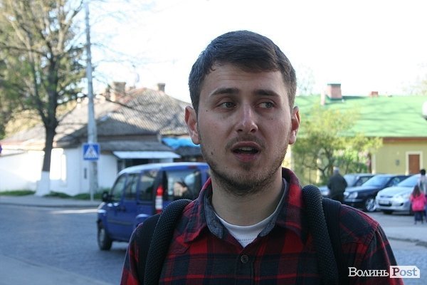 «Романюк, прибери Луцьк!» - пікет під мерією. ФОТО