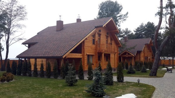 Екскурcія «маєтком Януковича» на Волині. ВІДЕО  