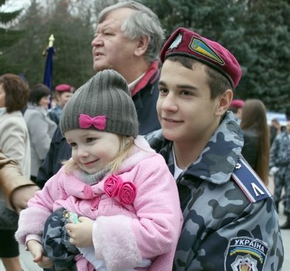 Як у Луцьку майбутні міліціонери складали присяги. ФОТО