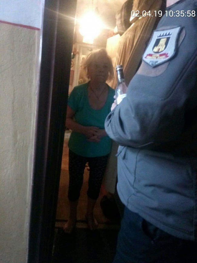 Лучанка торгувала сурогатом з квартири