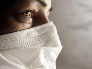 Коронавірус в Україні знову б'є рекорди 