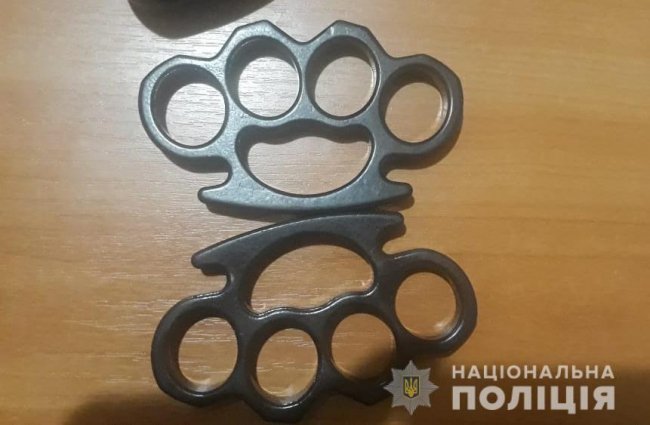 Двоє озброєних волинян викрали BMW, припаркований біля будинку