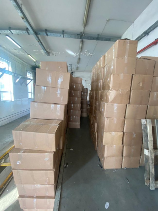 На «Ягодині» виявили контрабанду брендового одягу на майже 20 мільйонів гривень. ФОТО