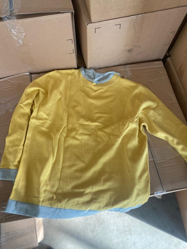 На «Ягодині» виявили контрабанду брендового одягу на майже 20 мільйонів гривень. ФОТО