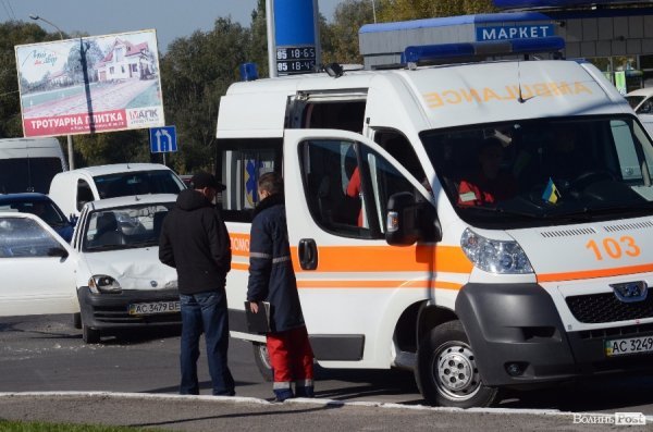 У Луцьку зіткнулись «Fiat» і «Hyundai»: людина в лікарні. ФОТО 