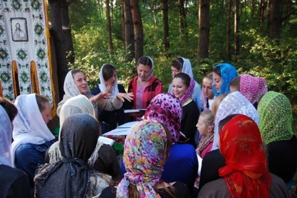 Як православних Волині вчили стрільбі, карате та протистояти сектам. ФОТО