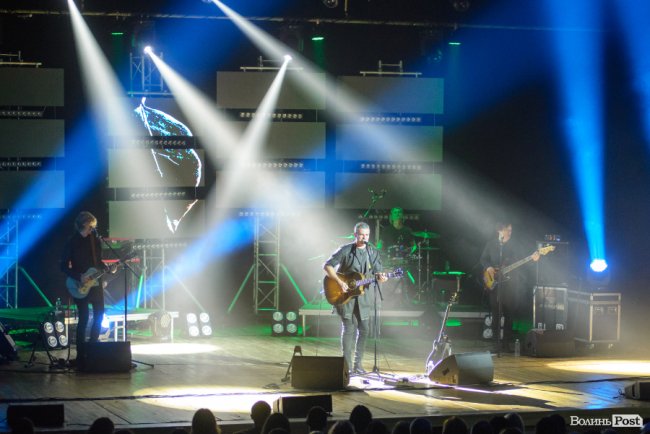 У Луцьку з новим альбомом виступив Арсен Мірзоян. ФОТО