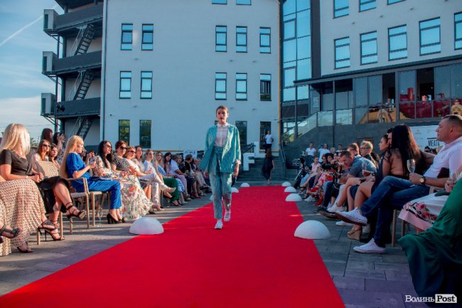 Гурт «СКАЙ», байкери та неймовірні колекції одягу: чим вражав другий день  «Lutsk Fashion Weekend»