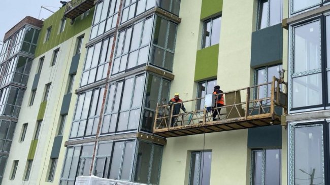 У місті на Волині завершують будівництво багатоквартирного будинку для переселенців