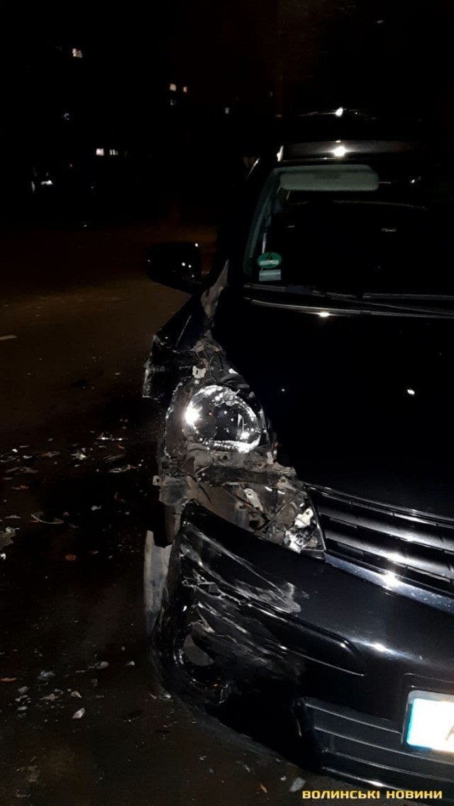 Не поділили дорогу: у Луцьку зіткнулись дві автівки. ФОТО