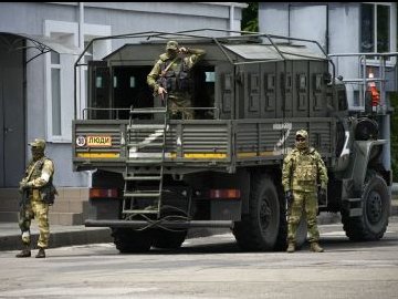 Окупанти викрадають родичів та дітей українських військових