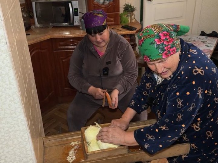 20 років квасять капусту: рецепт від мами та доньки з Волині