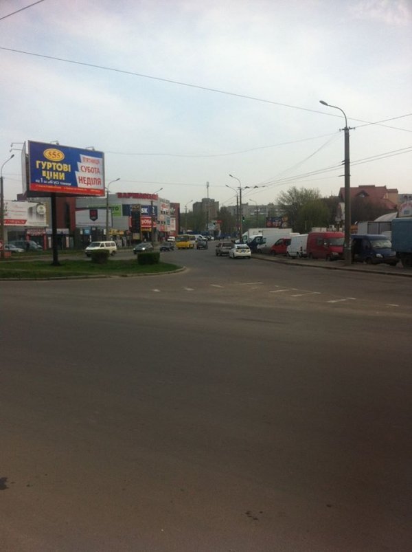 Луцькі поліцейські за годину оштрафували п’ять пішоходів. ФОТО