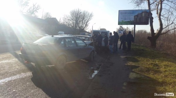 У Луцьку потрійна ДТП та величезний затор. ФОТО