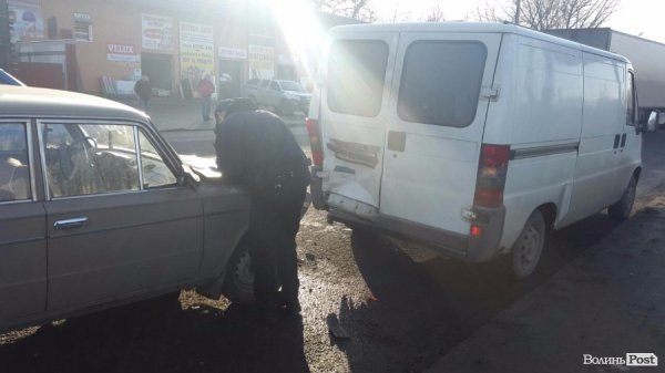 У Луцьку потрійна ДТП та величезний затор. ФОТО