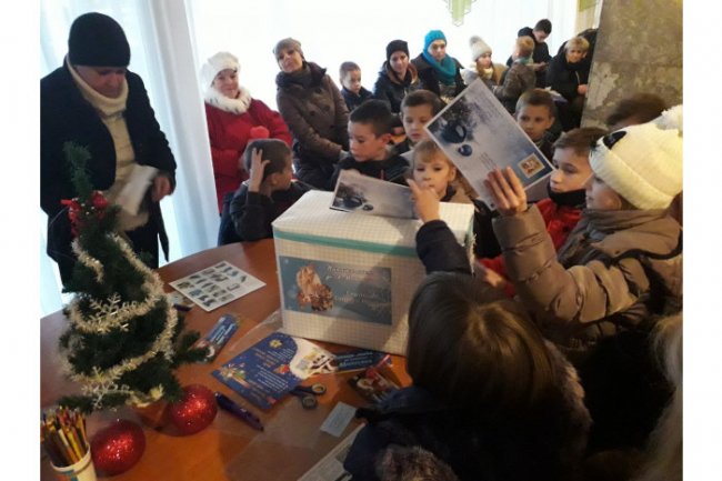 У Луцьку знедолені діти разом писали листа святому Миколаю