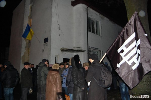 Політичні репресії по-луцьки: на активістку Євромайдану одягнуть електронний браслет. ФОТО. ВІДЕО