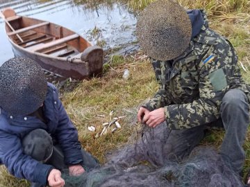 На Волині в заказнику браконьєри наловили риби на кілька тисяч. ФОТО