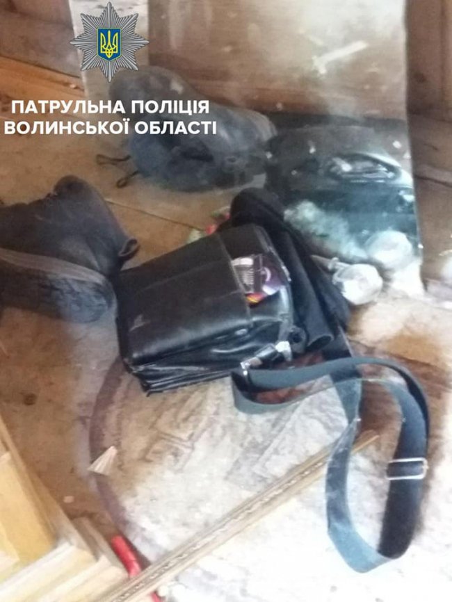 У Луцьку психічнохворий чоловік ледь не побив поліцейських та медиків. ФОТО