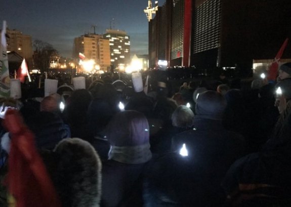 Тисячі поляків провели  в останню путь вбитого мера Гданська. ФОТО