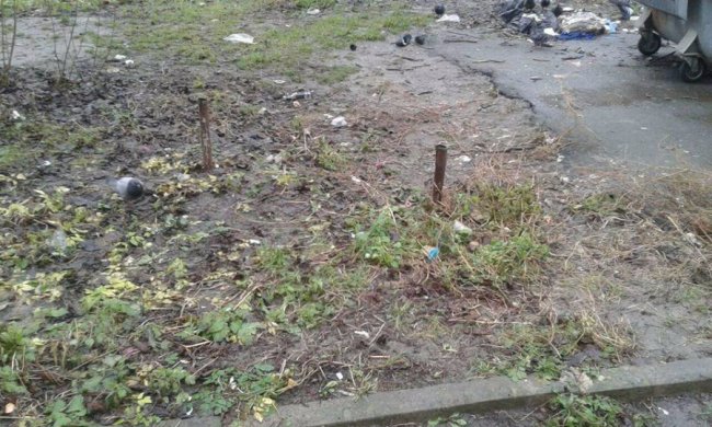 Луцькі муніципали «знесли» чергову «партію» обмежувачів руху. ФОТО