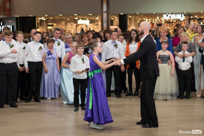 Свято з душею: у Луцьку відбувся «Осінній бал». ФОТО