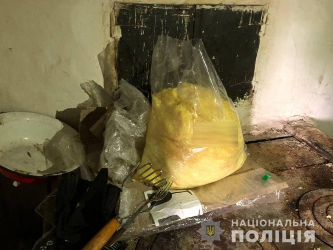 На Волині затримали злочинців, які виготовляли та збували прекурсори. ФОТО. ВІДЕО
