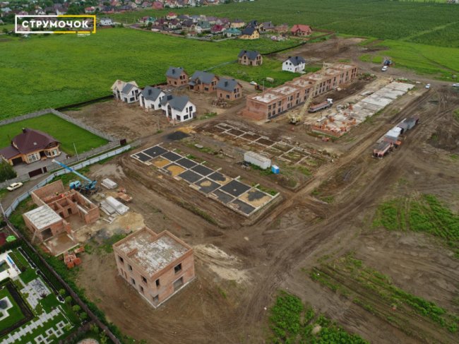 У ЖК «Струмочок» почали будувати другу секцію таунхаусів. ВІДЕОЗВІТ*