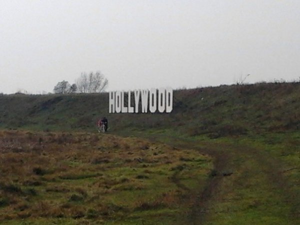 «Штурм» «Голлівуду» під Луцьком триває. ФОТО. ВІДЕО