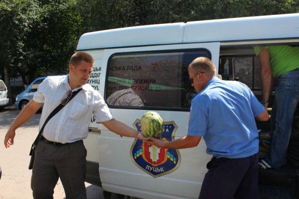 У Луцьку процвітає стихійна торгівля. ФОТО