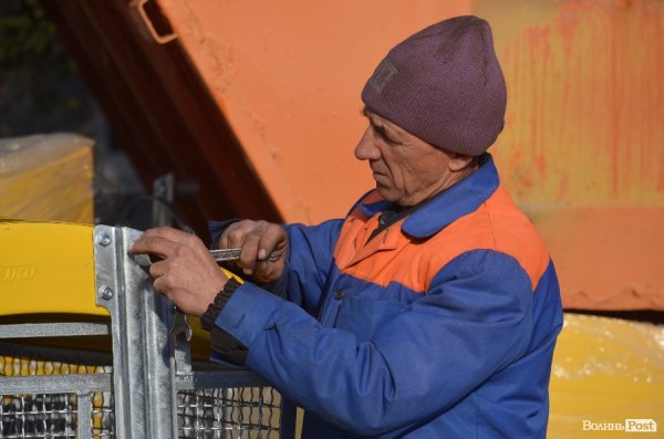 Луцьк отримав 38 контейнерів для сміття на майже 200 тисяч гривень. ФОТО 