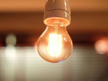 Наслідки негоди: на Волині відновлюють світло у населених пунктах