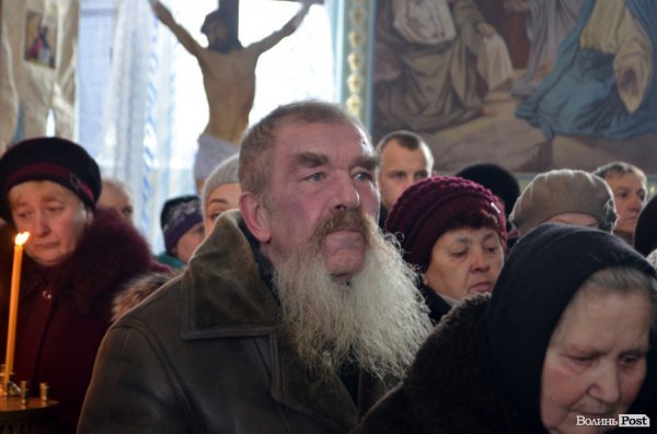 «Десантник пішов у небо»:  у Ківерцях поховали Героя Маріса Камінського